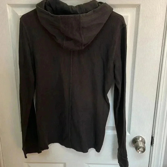 Vince I M - Picture 6 of 8